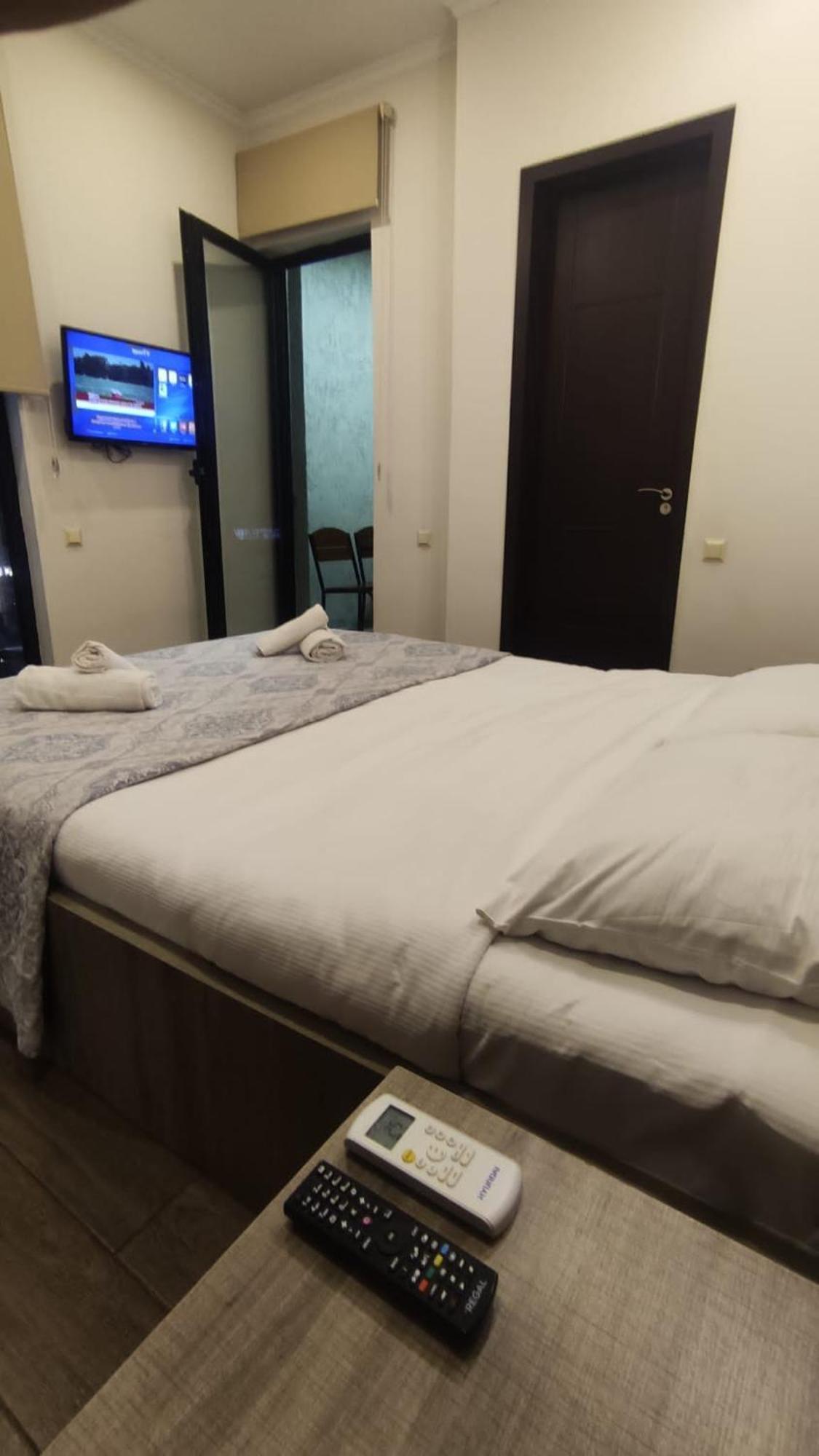 Batumi Hotel Екстер'єр фото
