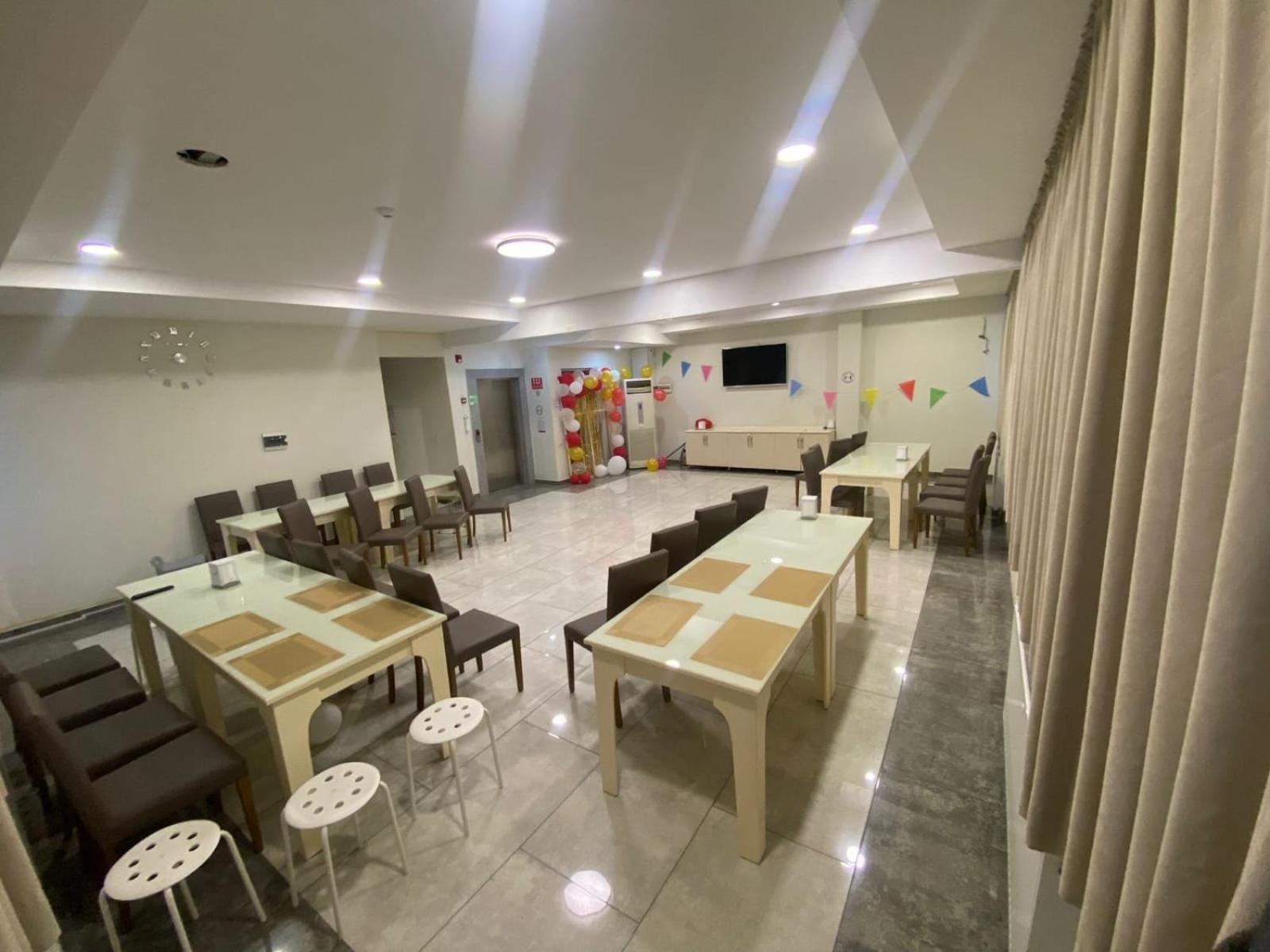 Batumi Hotel Екстер'єр фото