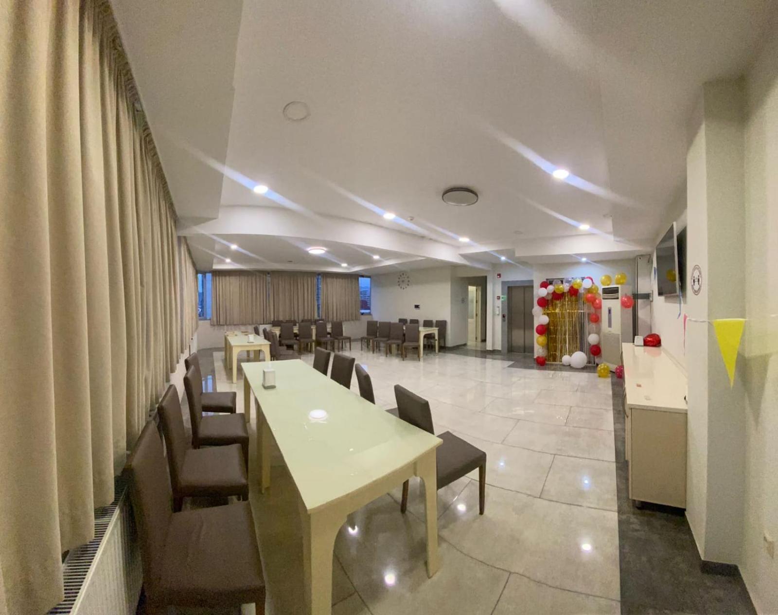 Batumi Hotel Екстер'єр фото