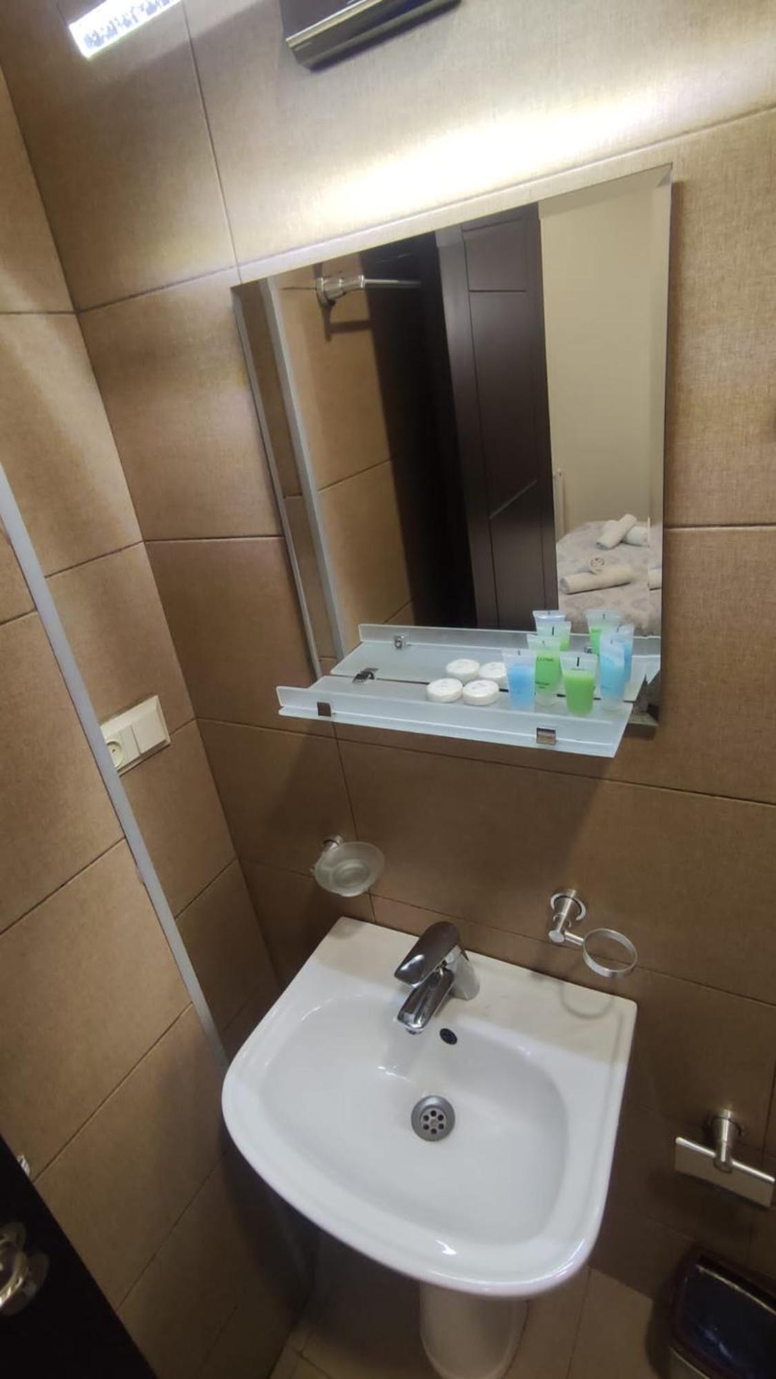 Batumi Hotel Екстер'єр фото