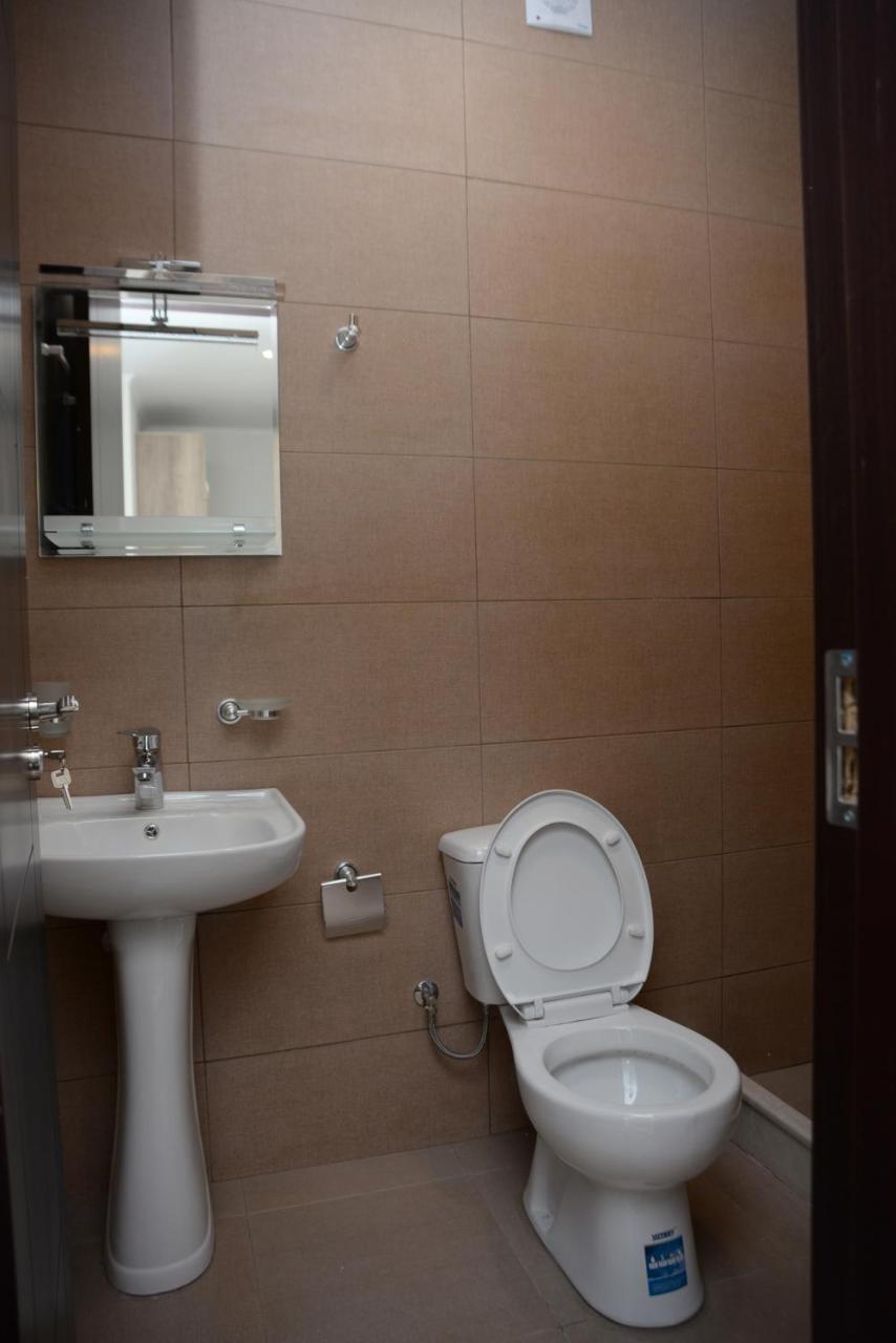 Batumi Hotel Екстер'єр фото