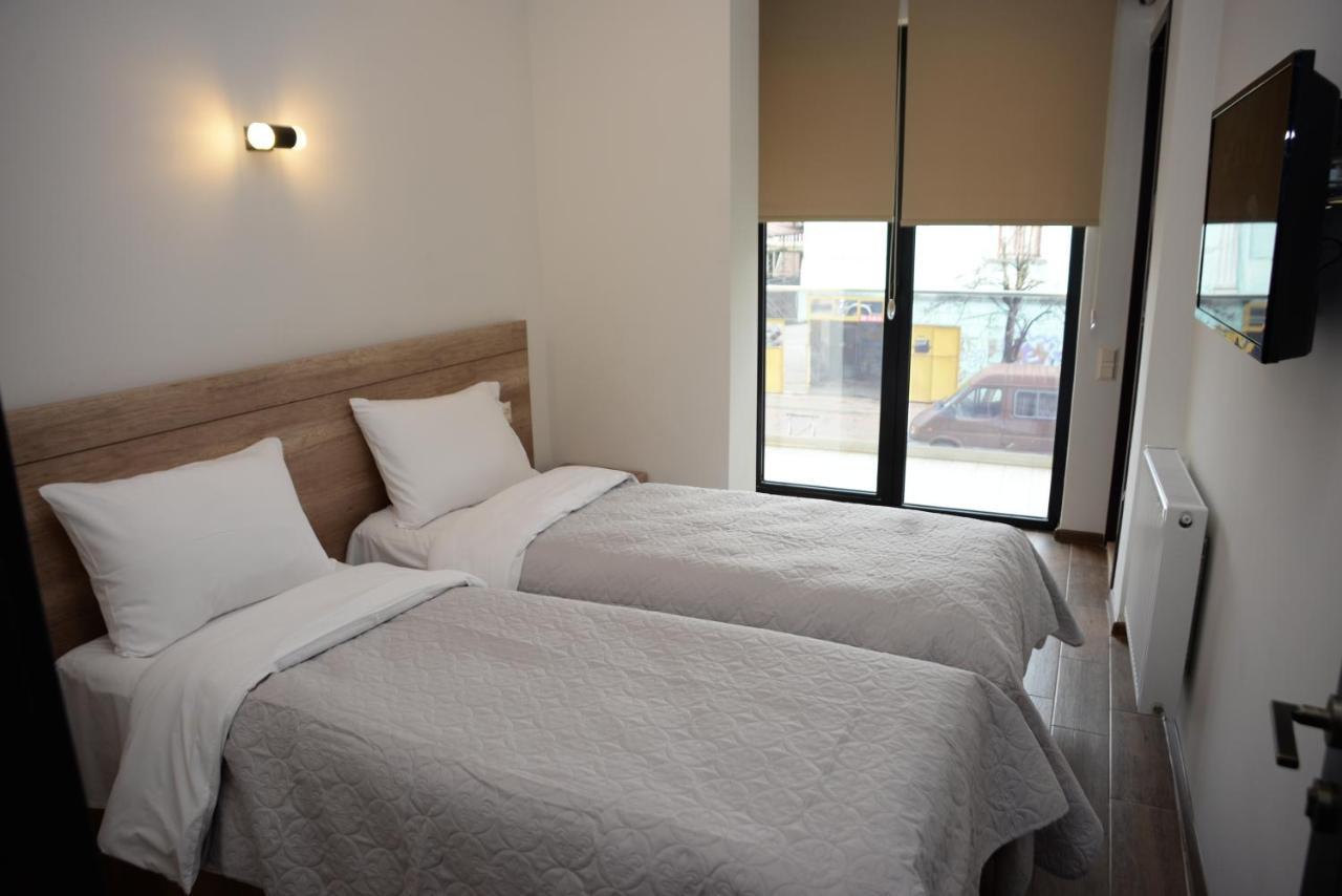 Batumi Hotel Екстер'єр фото